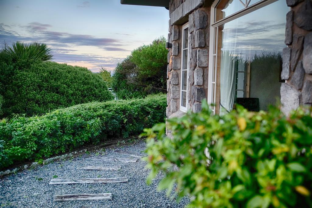 Tauhara Sunrise Lodge Lago Lago Taupo Exterior foto