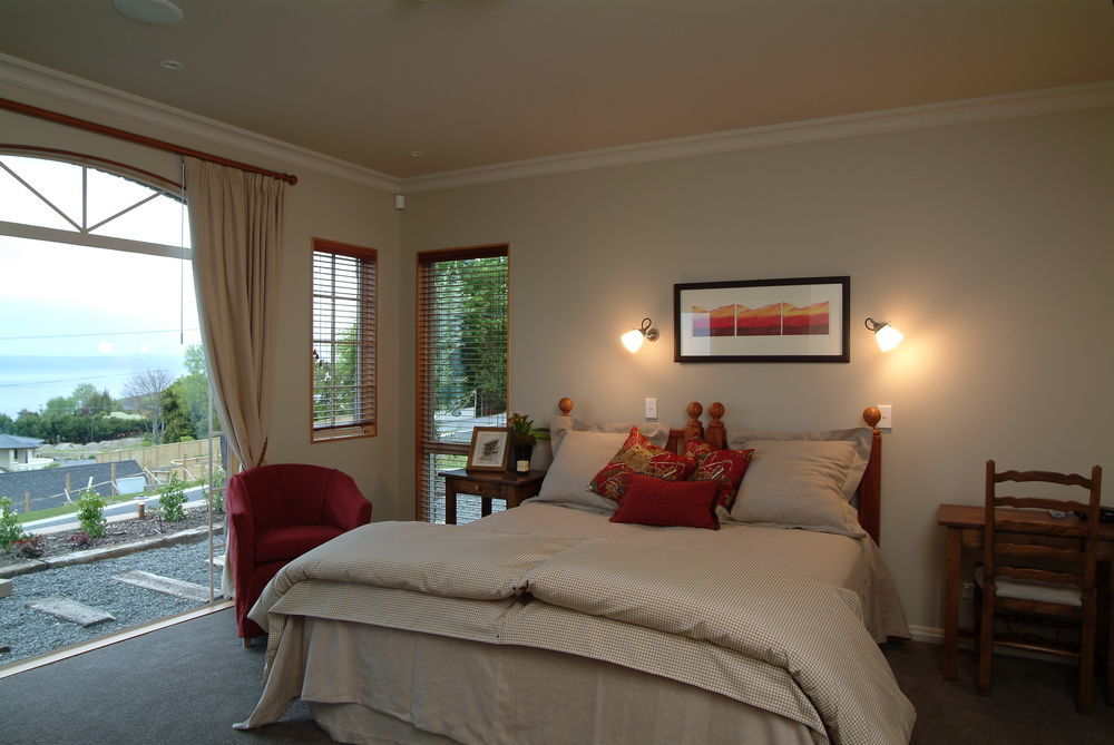 Tauhara Sunrise Lodge Lago Lago Taupo Exterior foto