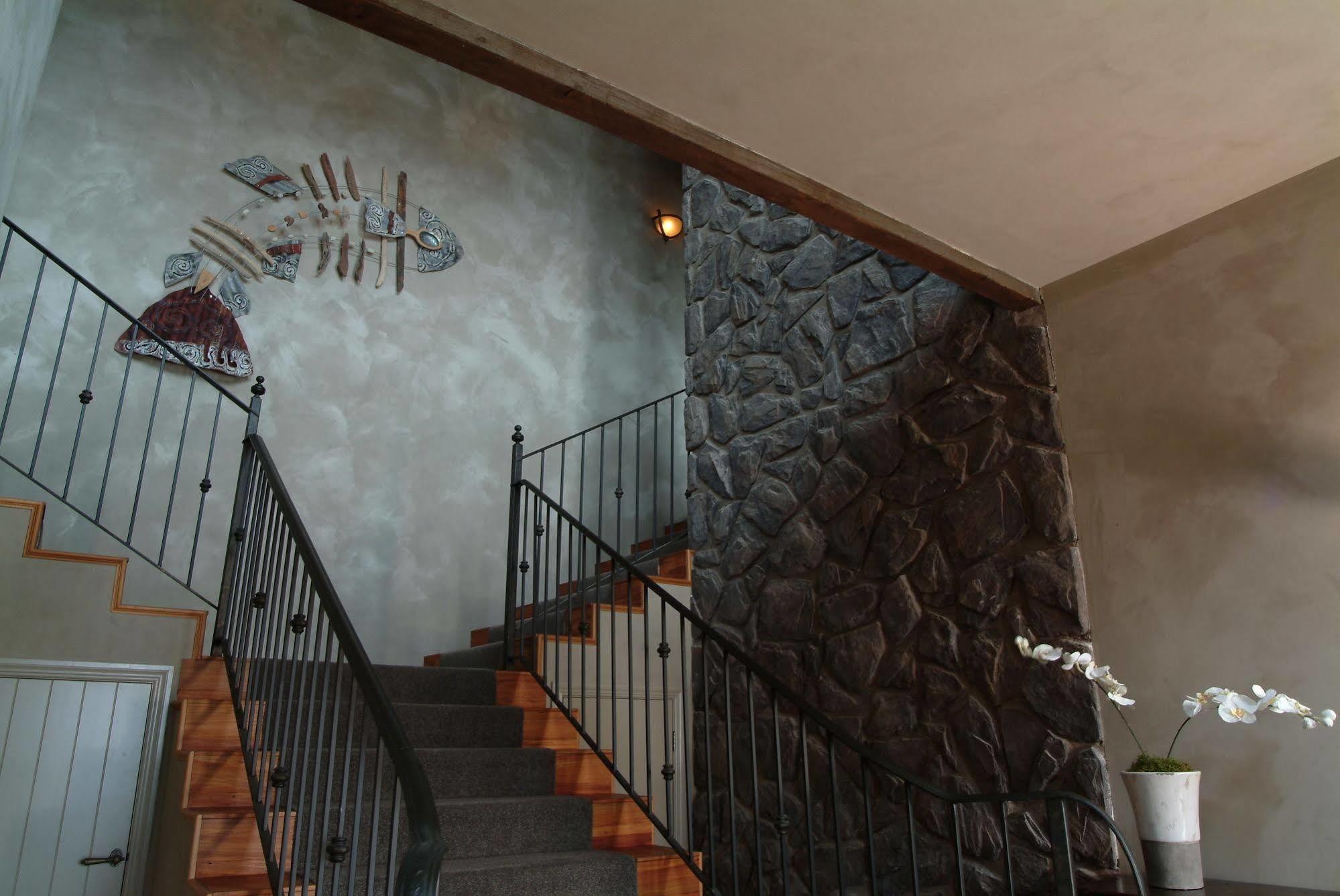 Tauhara Sunrise Lodge Lago Lago Taupo Exterior foto